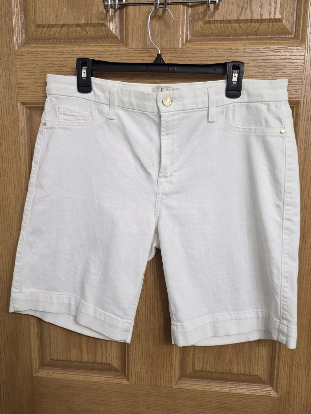 7 For All Mankind Women's Off-White Denim Bermuda Shorts Size 14